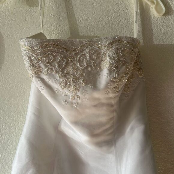 Michaelangelo Size 8 Strapless Wedding Dress chapel Train wedding dress Beaded t - Picture 3 of 10